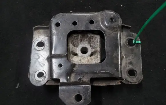 Ford Fusion II Gearbox mount GG937M121AA GG936K034AD