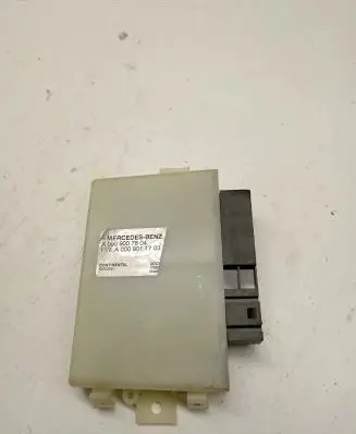 Mercedes-Benz E W213 Reducing agents exhaust control unit A0009007604