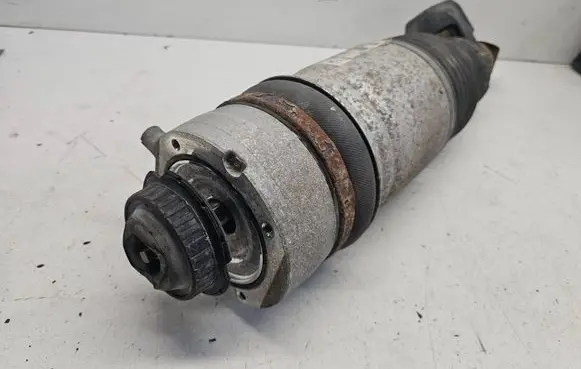 Audi Q7 4L Shock absorber/damper/air suspension 7L8616020