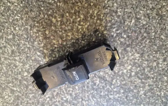 Lexus GS 300 350 430 450H Electric window control switch