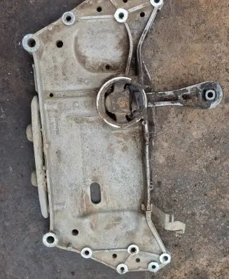 Volkswagen Golf V Front subframe 1K0199369F