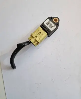 Toyota Yaris Airbag deployment crash/impact sensor 898310D010 2487763872
