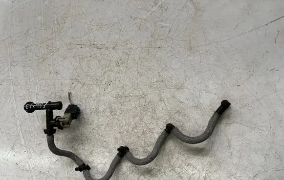 Opel Vivaro Fuel return line/hose 