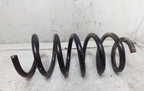 Opel Vivaro Front coil spring