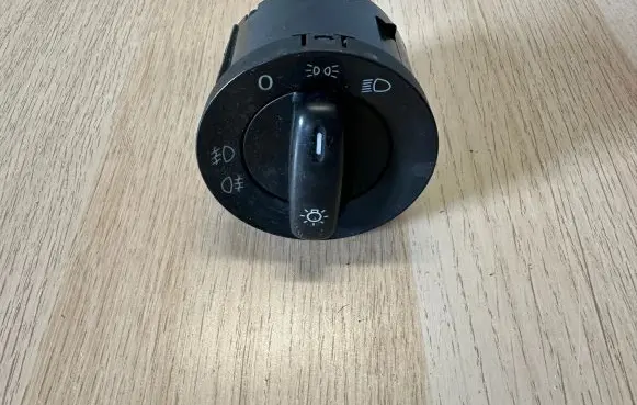 Volkswagen Polo V 6R Light switch 1K0941431BD