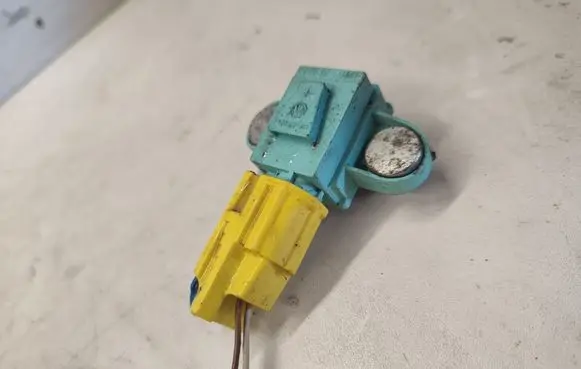 Skoda Octavia Mk1 (1U) Airbag deployment crash/impact sensor 4F0955557