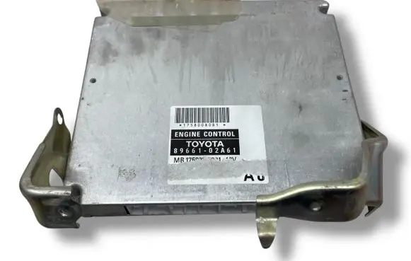 Toyota Corolla E120 E130 Engine control unit/module 8966102A61
