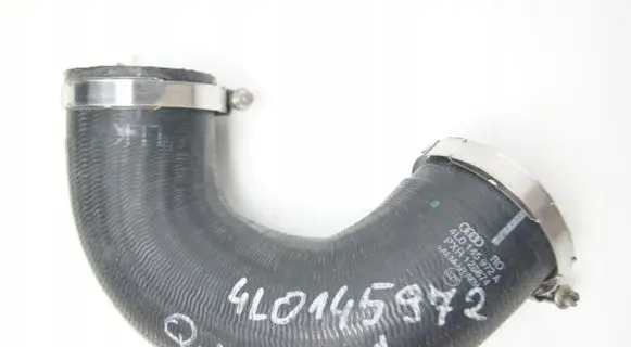 Audi Q7 4L Intercooler hose/pipe 4L0145972A