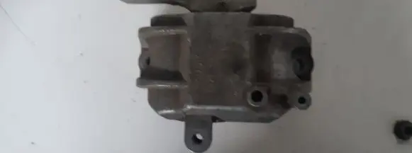 Volkswagen Touran I Engine mount bracket 1K0199262AS
