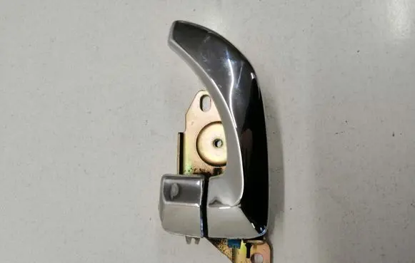 KIA Sorento Rear door interior handle