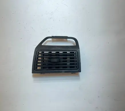 Fiat Grande Punto Air vent grill in roof 