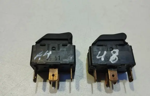 Audi A4 S4 B5 8D Electric window control switch 4D0959855