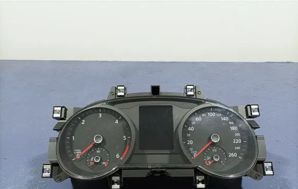 Volkswagen PASSAT B8 Speedometer (instrument cluster) 3G0920741B
