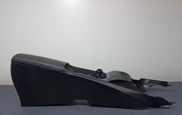 Toyota Avensis T270 Center console 58911-05100