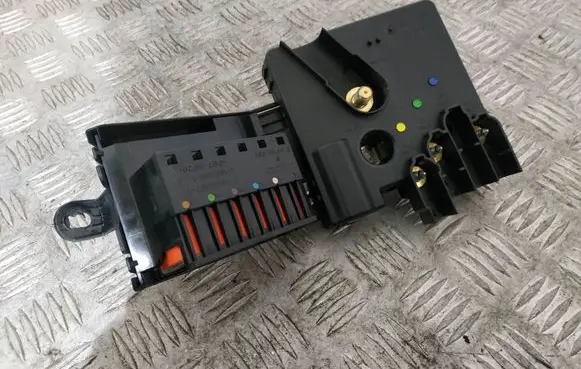 Fuse box set