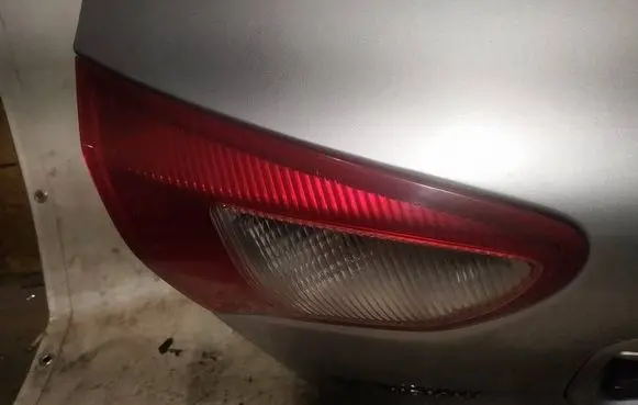 Mitsubishi Lancer X Tailgate rear/tail lights