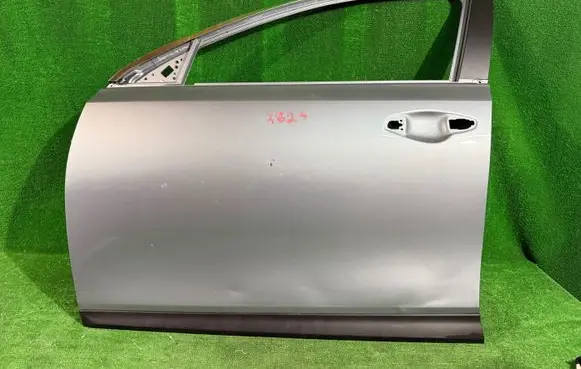 KIA Xceed Front door