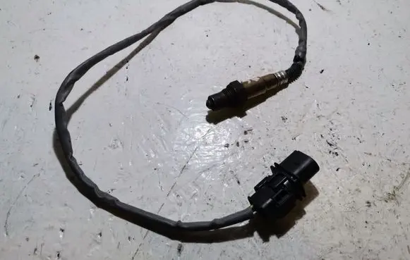 Volkswagen PASSAT B6 Lambda probe sensor 0281004148