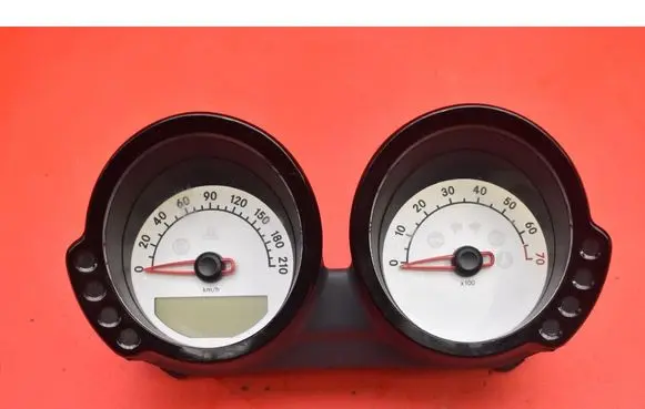 Speedometer (instrument cluster)