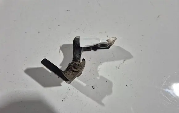 Audi A4 S4 B6 8E 8H Rear door lower hinge