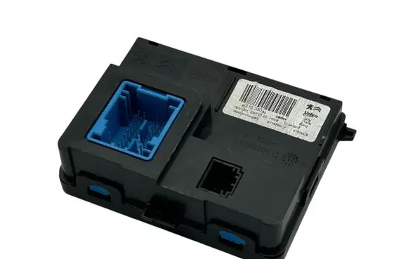 Peugeot 308 Other control units/modules 9811039380 01834626 E1142803F