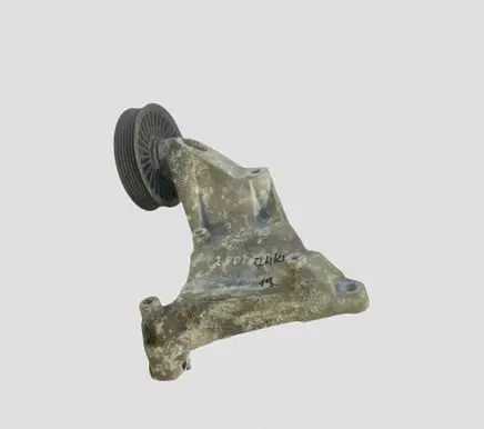 Opel Zafira A Engine mounting bracket 24459840