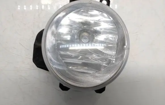 Toyota Auris E180 Front fog light 90008495 90008490