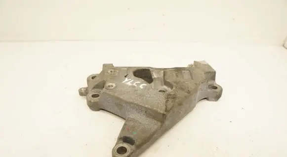 Ford Mondeo MK V Engine mounting bracket hg9q6a060ab