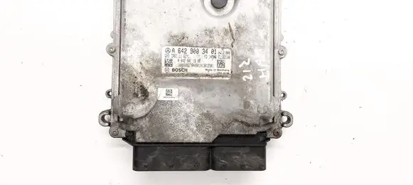 Mercedes-Benz E A207 Engine control unit/module A6429003401