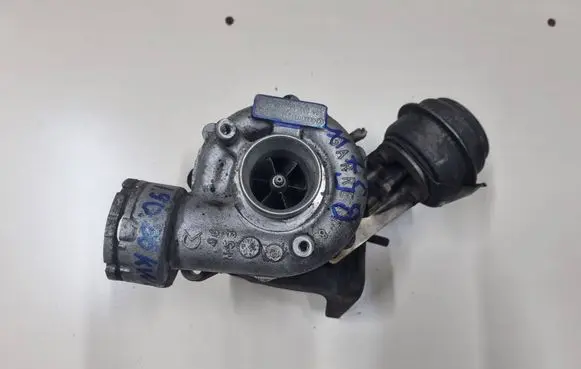 Volkswagen PASSAT B5.5 Turbo GT1749VA 038145702B