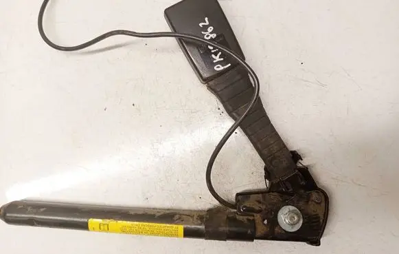 Opel Astra H Front seatbelt buckle 13127266