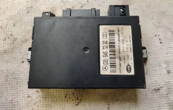 Mercedes-Benz Vito Viano W639 Tow bar trailer control unit/module 0315457232 5DS00810201