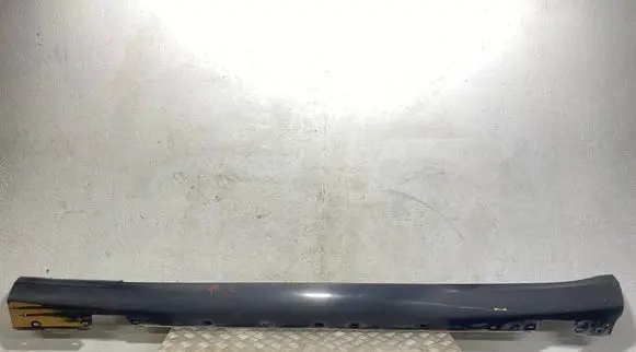Mercedes-Benz CLS C219 Sill A2196900140 A2196980154