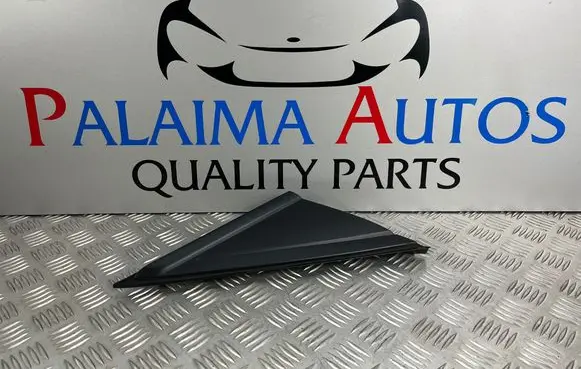 Ford Focus Plastic wing mirror trim cover BM51A16004