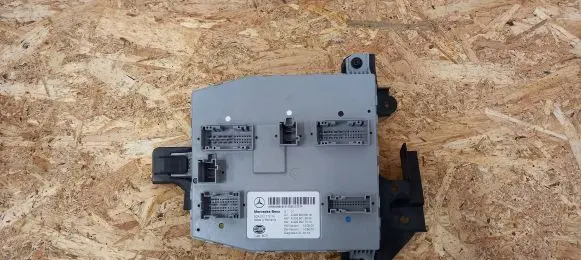 Mercedes-Benz C W205 SAM control unit A2059006818 5DK01077274 A2229027310