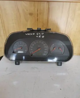 Volvo S40, V40 Speedometer (instrument cluster) 30857488