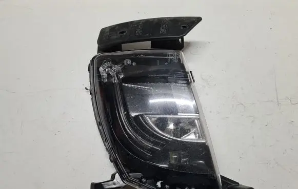Tesla Model S Front fog light 6005916 600591600E