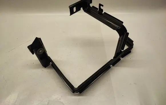Chevrolet Camaro Battery bracket 84059866