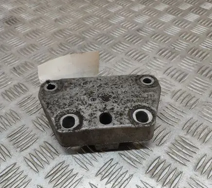 Volkswagen Golf VII Engine mounting bracket 5QE199588B