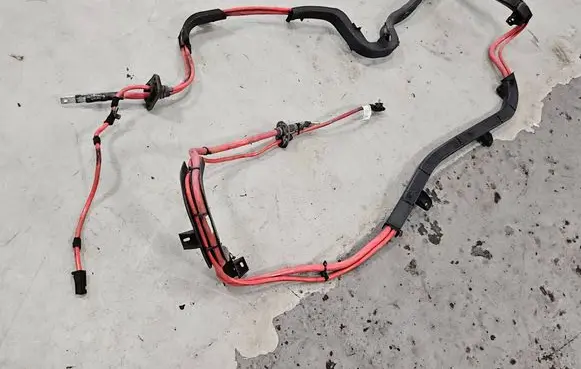 BMW X3 F25 Positive cable (battery) 9321003 812121380
