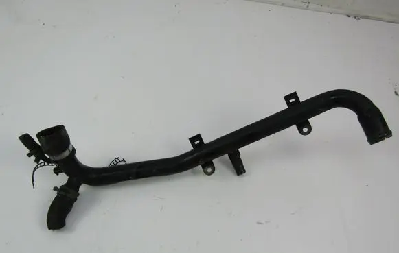 Volkswagen PASSAT B5 Engine coolant pipe/hose 06B121071
