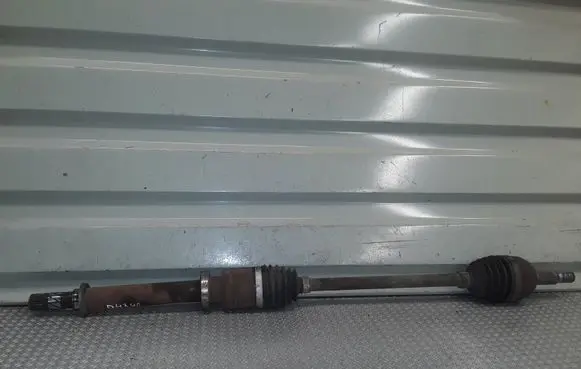 Renault Clio III Front driveshaft 
