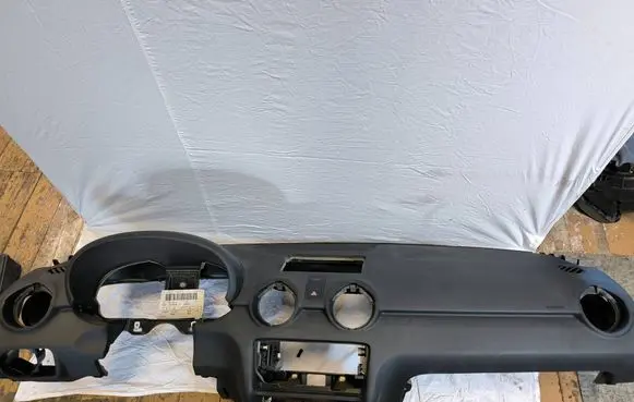 Audi A1 Dashboard 8X1857033