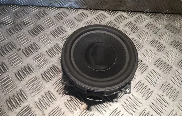 Volkswagen Phaeton Rear door speaker
