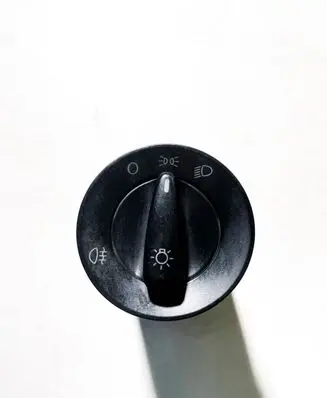 Volkswagen PASSAT B5 Light switch 10941531