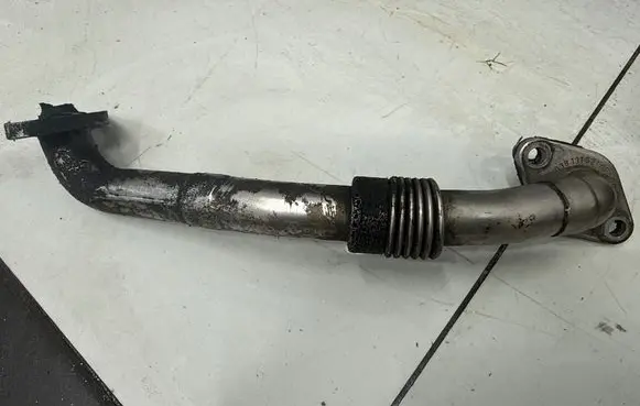 Ford Galaxy EGR valve line/pipe/hose 038131521AH