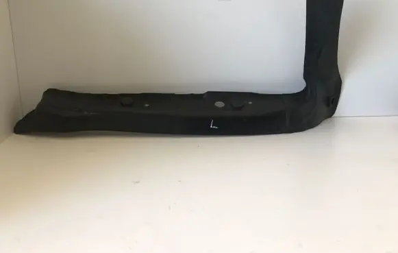 Audi A5 8T 8F Fender end trim 8T0821111