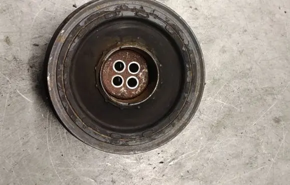 BMW 3 E90 E91 Crankshaft pulley