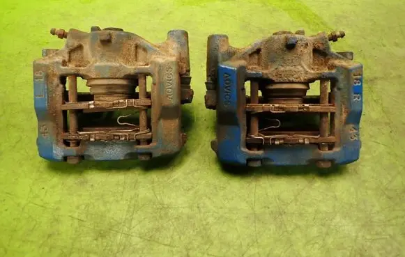 Lexus IS 200-300 Brake caliper pad carrier rear 