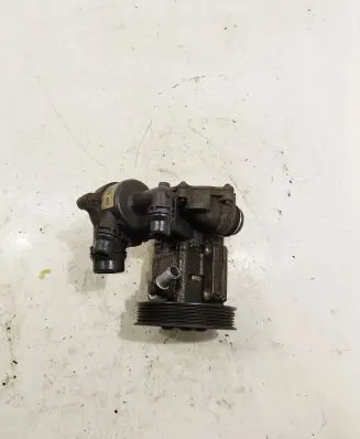 BMW 1 E81 E87 Power steering pump 7617955132 8675955106